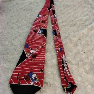 Vintage Novelty Snoopy Woodstock  Football  Tie 100% Silk Wide PEANUTS.